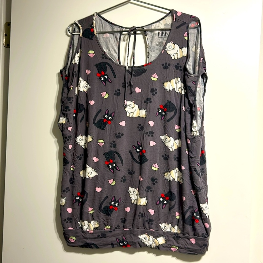 TORRID Her Universe Kiki’s Delivery Service Grey Cat Top 2X